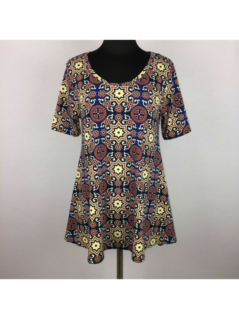 LuLaRoe Perfect T T-Shirt Tee Womens XS Tunic Geometric Kaleidoscope Slit Sides